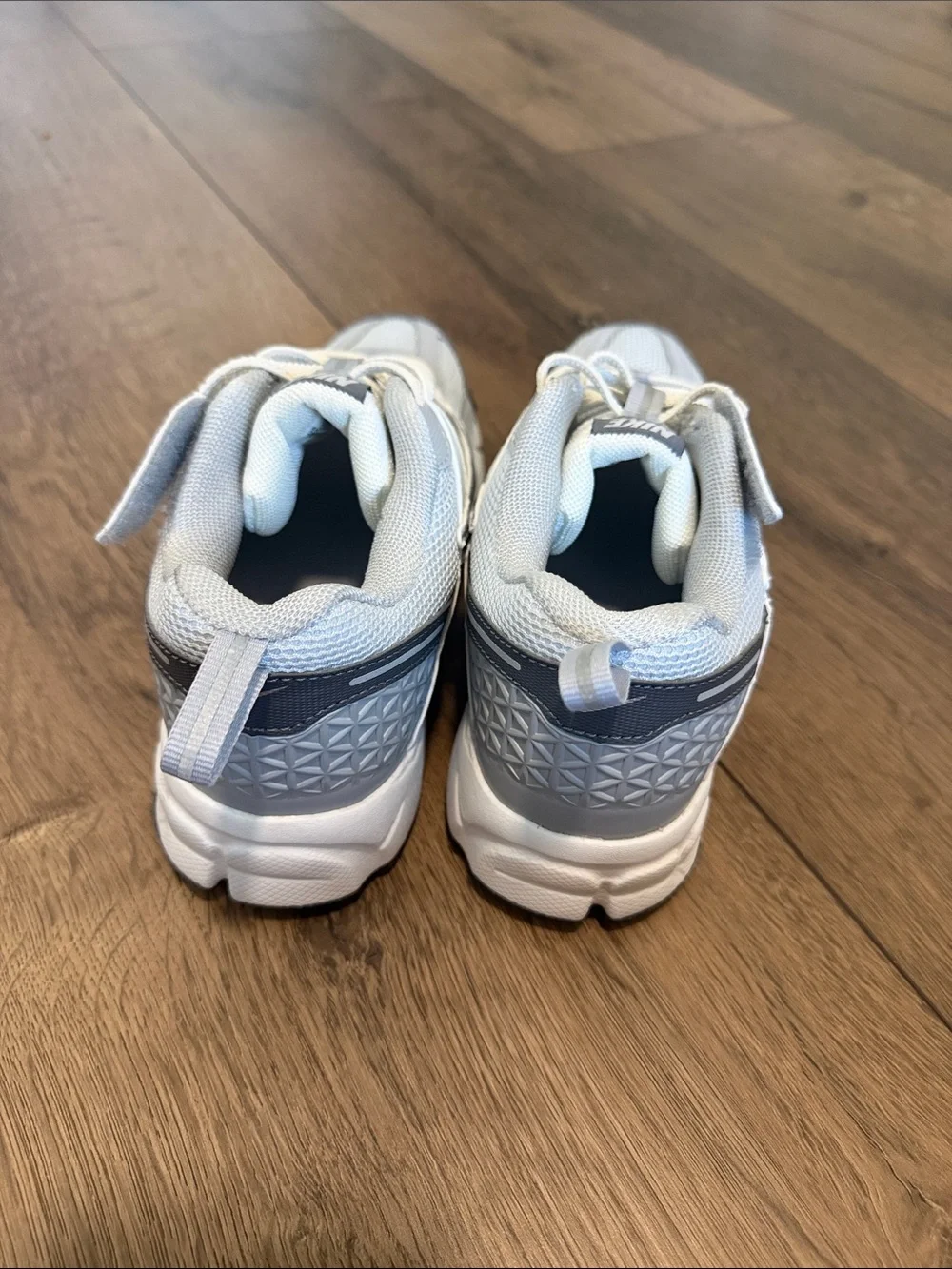 Big Kids' Nike Vomero 5 Casual Shoes